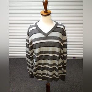 DKNY Men's Gray and Black Striped V-Neck Cardigan